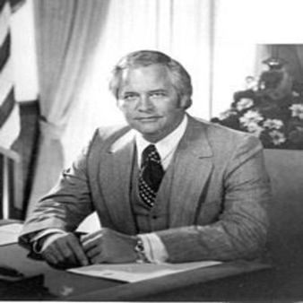 Donald Tucker